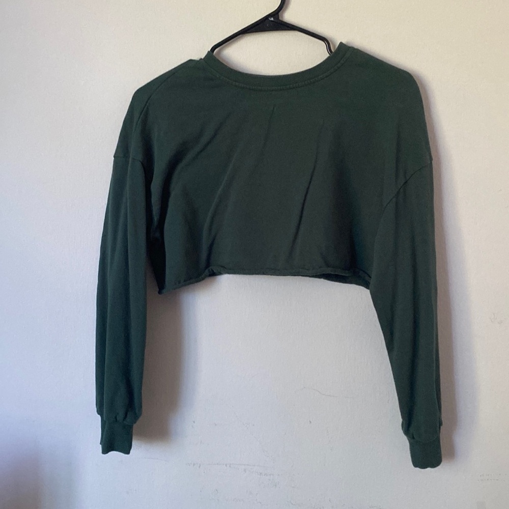 Green crop top